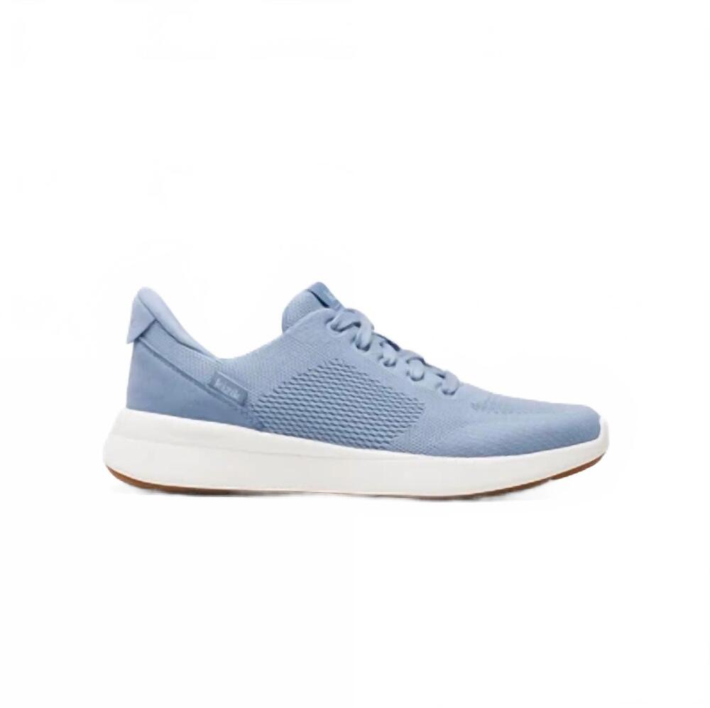 NEW KIZIK women's lima sneaker in soft chambray